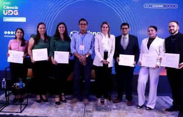 tercera edición del Concurso de Tesis