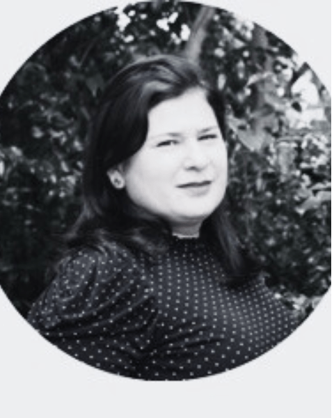Dra. Ana Hine