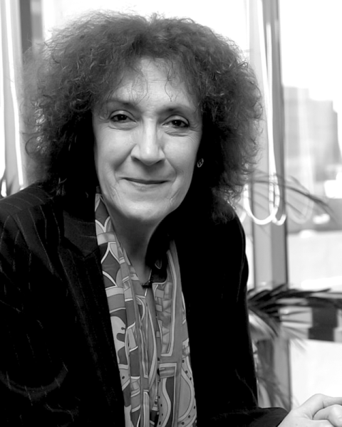 Dra.  Julia Tagüeña Parga